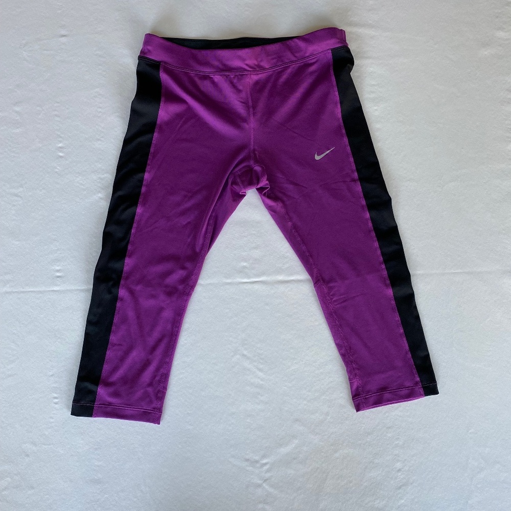 Nike Dri-Fit Capri Leggings - Womens Size USA Medium - Purple & Black - EUC